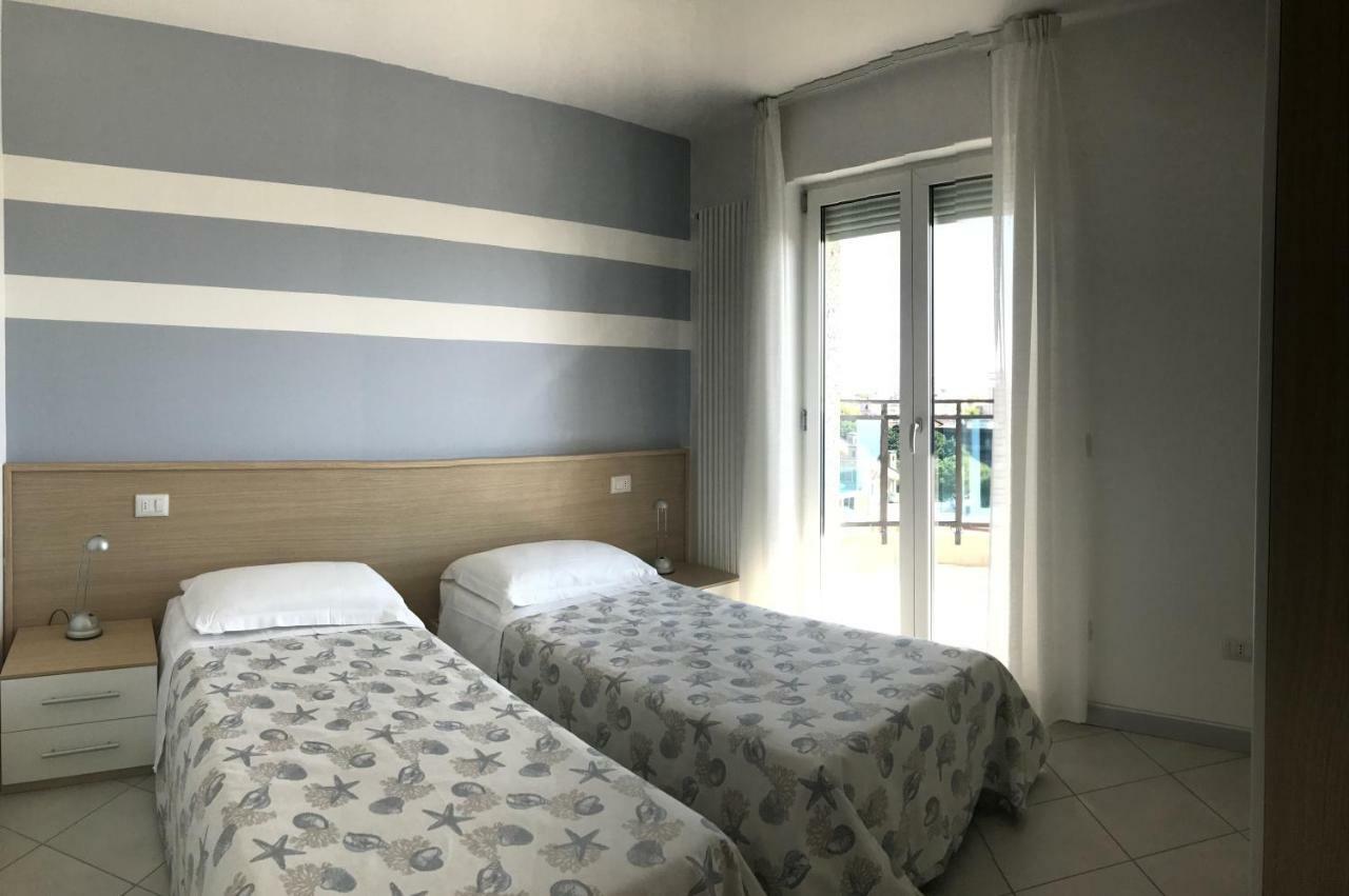 Skyresidence Lignano Sabbiadoro Buitenkant foto