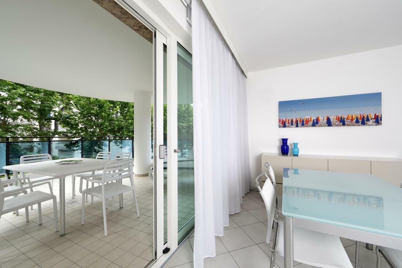 Skyresidence Lignano Sabbiadoro Buitenkant foto