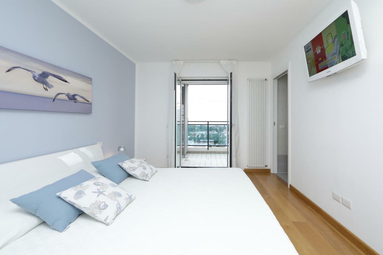 Skyresidence Lignano Sabbiadoro Buitenkant foto