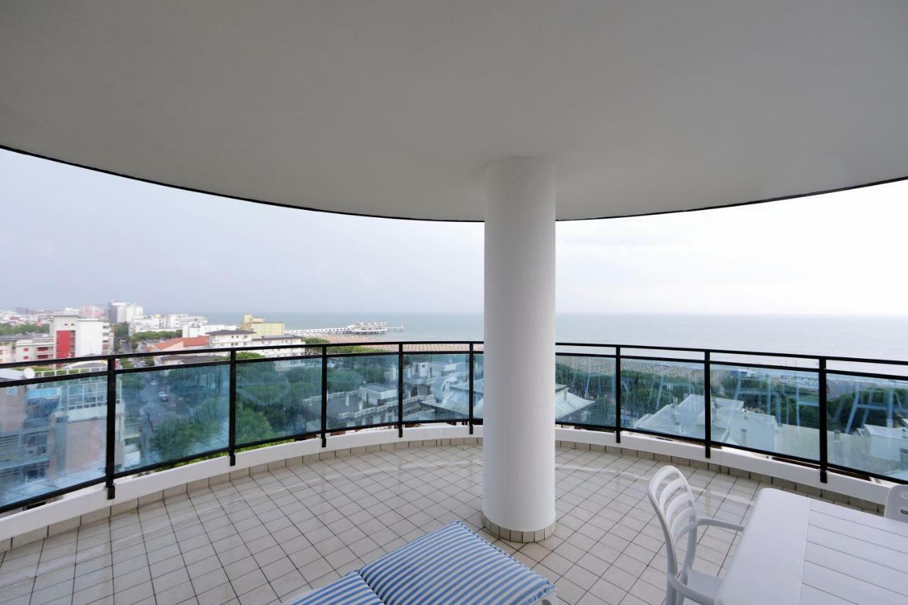 Skyresidence Lignano Sabbiadoro Buitenkant foto
